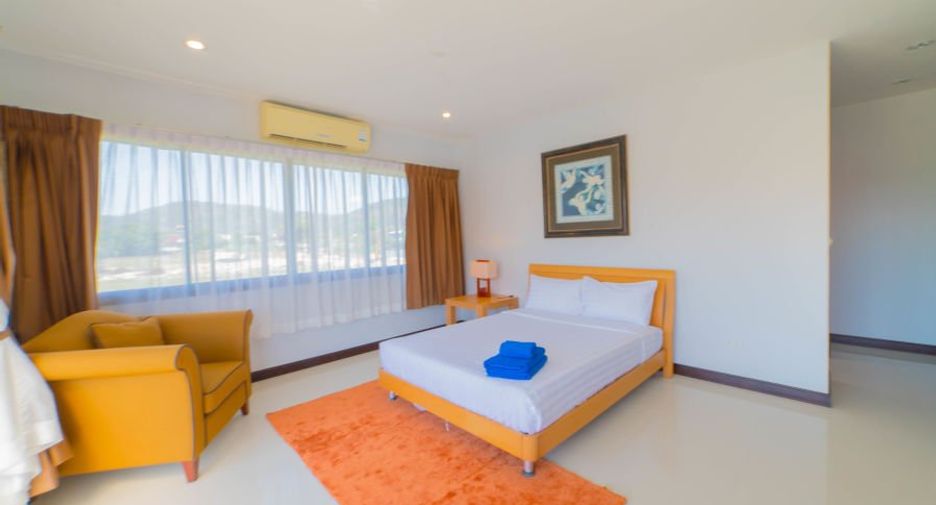 Villa en alquiler y en venta de 3 habitaciones en Mueang Phuket, Phuket