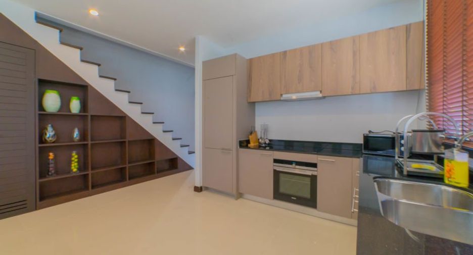Villa en alquiler y en venta de 3 habitaciones en Mueang Phuket, Phuket