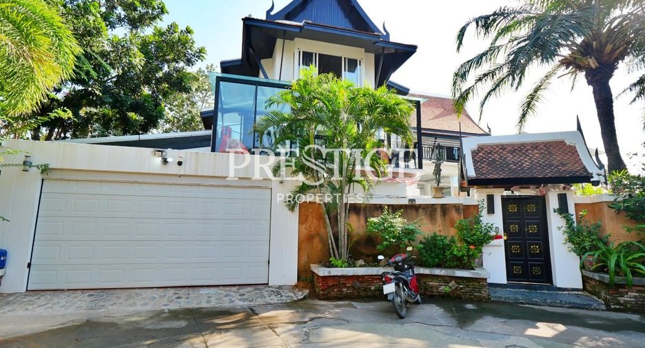 For sale 10 bedrooms house in Na Jomtien, Pattaya