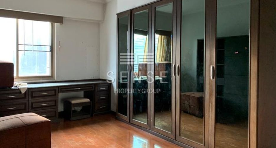 Wohnung zum Kauf mit 3 Zimmer in Watthana, Bangkok
