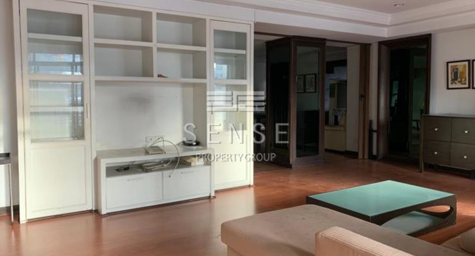 Wohnung zum Kauf mit 3 Zimmer in Watthana, Bangkok