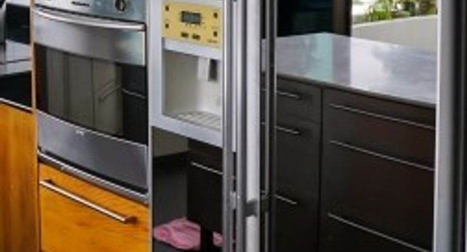 For rent and for sale 5 bedrooms condo in Watthana, Bangkok