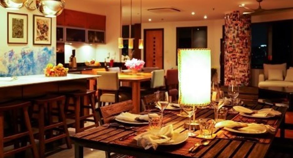 For rent and for sale 5 bedrooms condo in Watthana, Bangkok