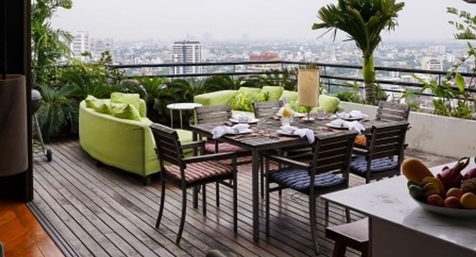 For rent and for sale 5 bedrooms condo in Watthana, Bangkok