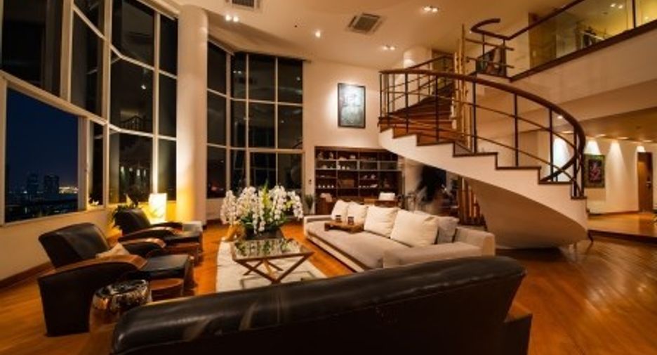 For rent and for sale 5 bedrooms condo in Watthana, Bangkok