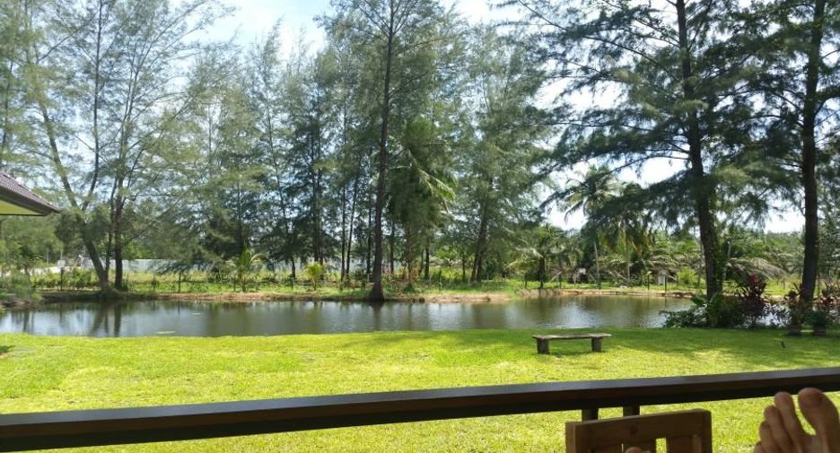 For rent 3 bedrooms villa in Takua Pa, Phang Nga