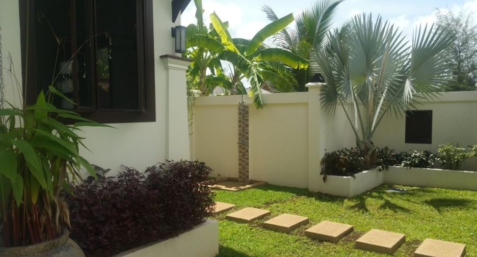 For rent 3 bedrooms villa in Takua Pa, Phang Nga