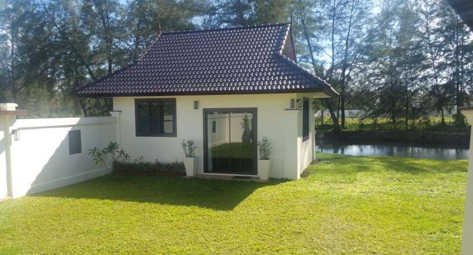 For rent 3 bedrooms villa in Takua Pa, Phang Nga