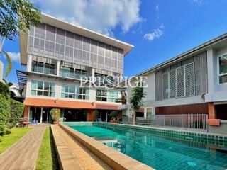 For sale 23 Beds retail Space in Pratumnak, Pattaya