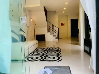 For rent 4 bed townhouse in Ko Samui, Surat Thani