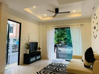 For rent 4 bed townhouse in Ko Samui, Surat Thani