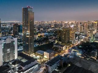 Продажа 2 спальни кондо в Щаттхана, Бангкок