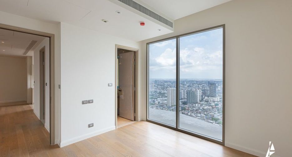 For rent and for sale 3 bedrooms condo in Khlong San, Bangkok