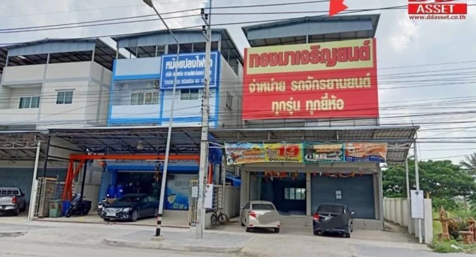 For rent and for sale 4 bed retail Space in Nong Chok, Bangkok