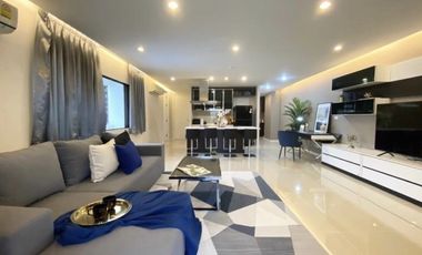 For rent 2 ベッドルーム condo in Watthana, Bangkok