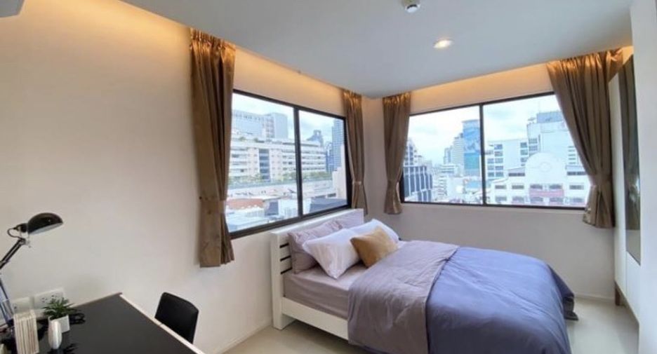 For rent 2 bedrooms condo in Watthana, Bangkok
