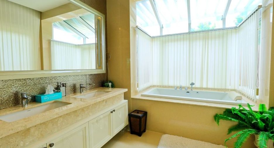 For sale 5 bedrooms house in Bang Kruai, Nonthaburi