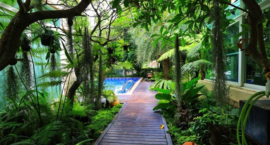 For sale 5 bedrooms house in Bang Kruai, Nonthaburi
