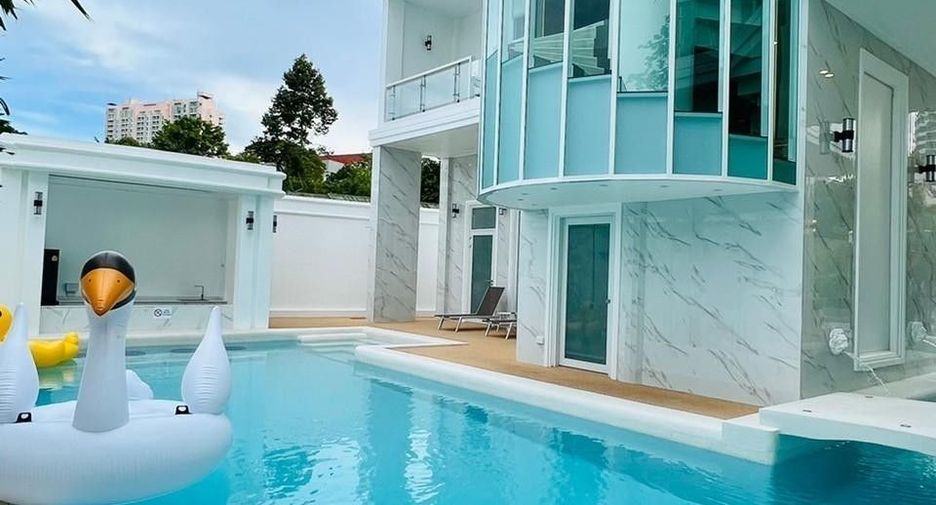 For sale and for rent 6 bed villa in South Pattaya, Pattaya
