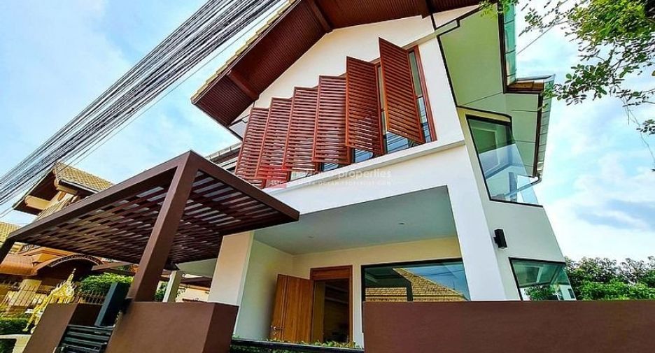 出售 4 卧室 独立屋 在 Bang Lamung, Chon Buri