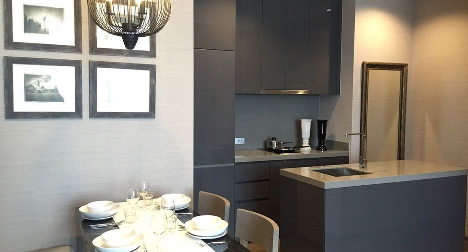 Condo en alquiler de 2 habitaciones en Sathon, Bangkok