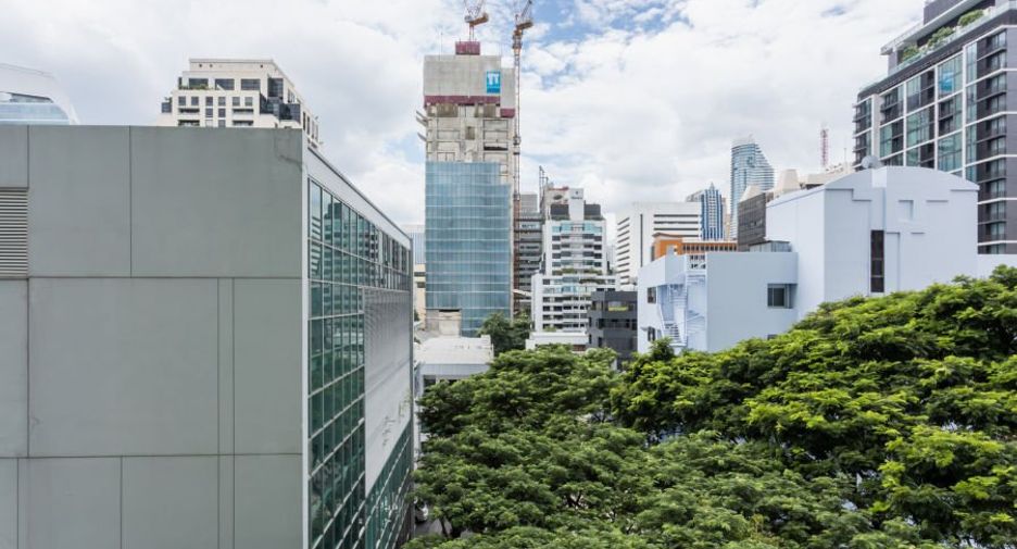 For sale そして for rent 2 ベッドルーム condo in Pathum Wan, Bangkok