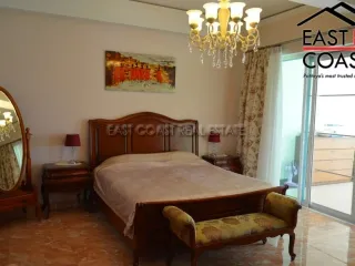 Продажа 4 спальни кондо в Na Jomtien, Паттайя