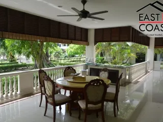 Продажа 4 спальни кондо в Na Jomtien, Паттайя