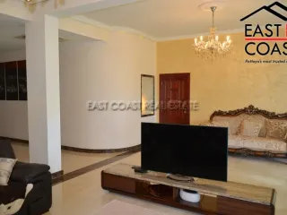 Продажа 4 спальни кондо в Na Jomtien, Паттайя