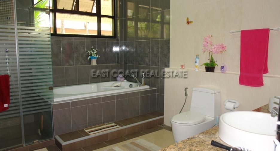 À vendre 3 chambres maison à Huay Yai, Pattaya