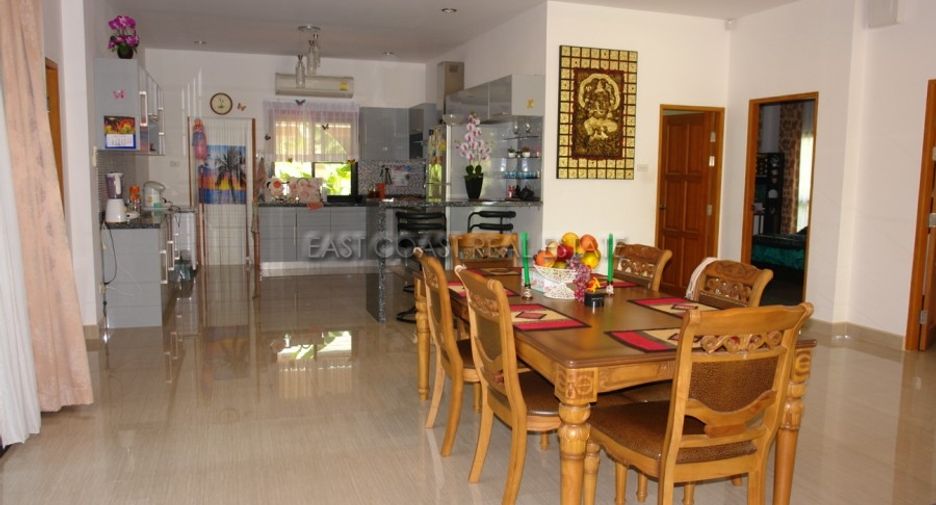 À vendre 3 chambres maison à Huay Yai, Pattaya