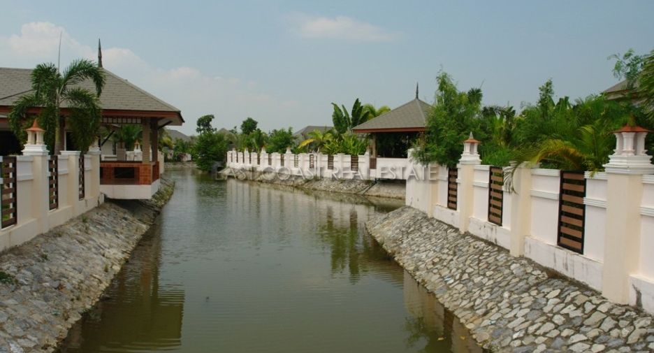 À vendre 3 chambres maison à Huay Yai, Pattaya