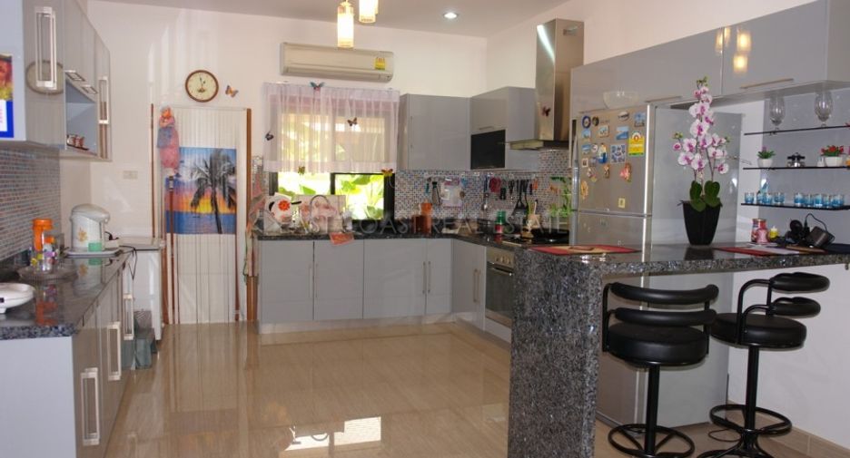 À vendre 3 chambres maison à Huay Yai, Pattaya