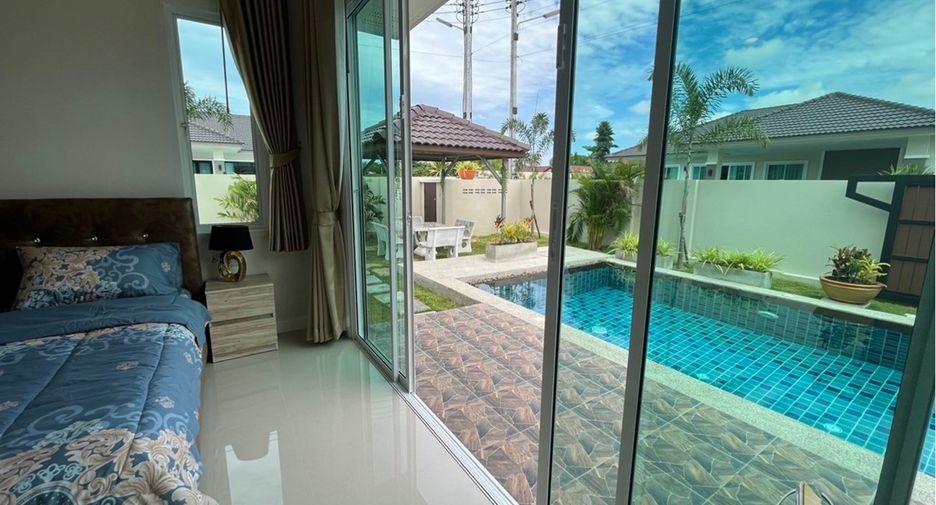 Casa en alquiler de 3 habitaciones en Bang Lamung, Chonburi