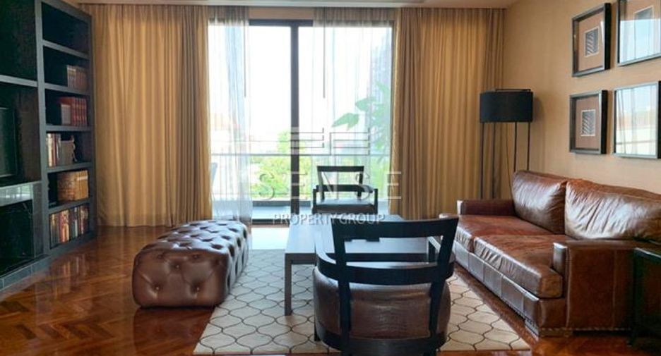 For rent 2 bedrooms condo in Watthana, Bangkok
