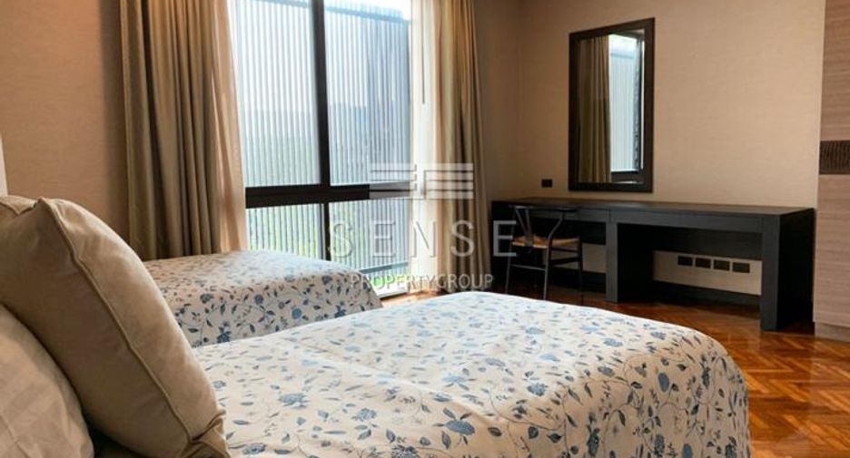 For rent 2 bedrooms condo in Watthana, Bangkok
