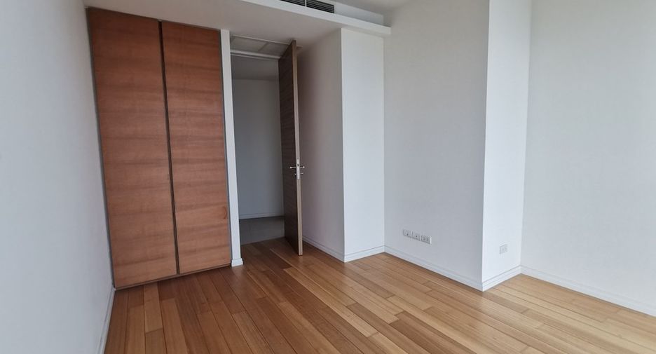 À vendre 3 chambres condo à Sathon, Bangkok