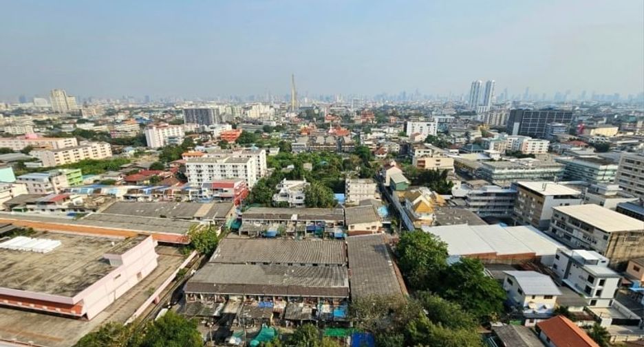 For sale 2 Beds condo in Bang Phlat, Bangkok