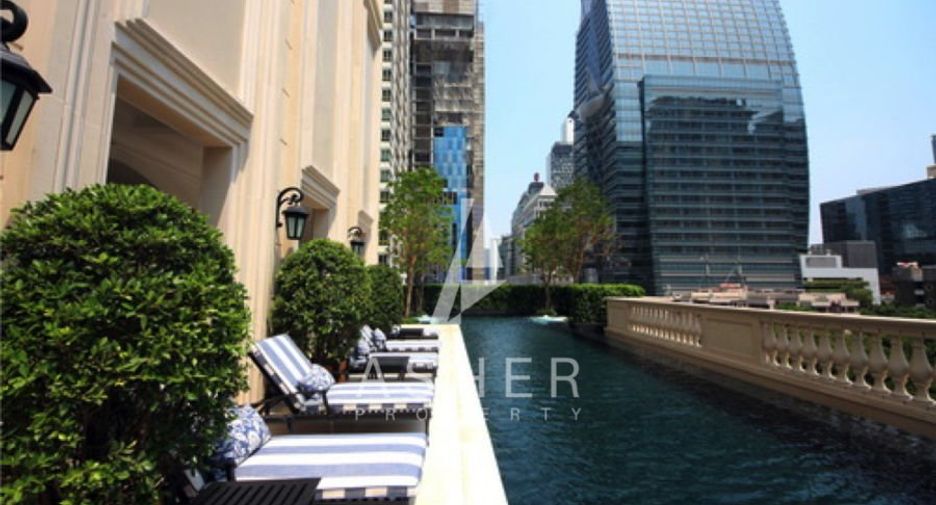 For sale 2 bedrooms condo in Pathum Wan, Bangkok