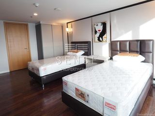 À louer 4 chambres condo à Watthana, Bangkok