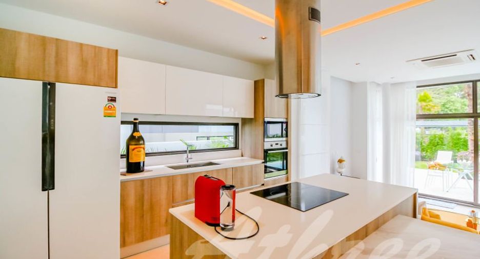 Villa zur Miete und zum Kauf mit 3 Zimmer in Mueang Phuket, Phuket