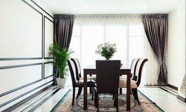 For sale 3 bedrooms condo in Khlong Toei, Bangkok