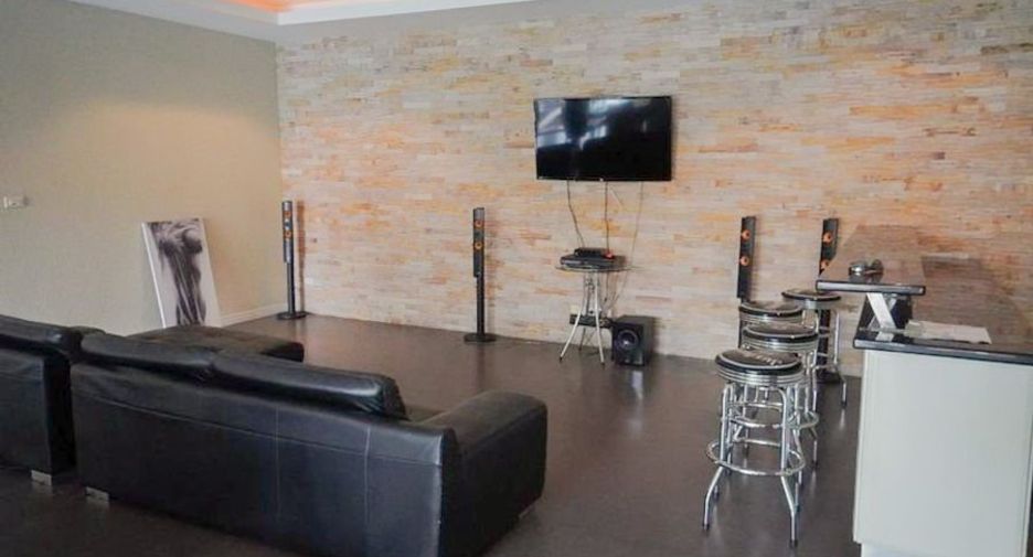 For sale 4 bed villa in Bang Lamung, Chonburi