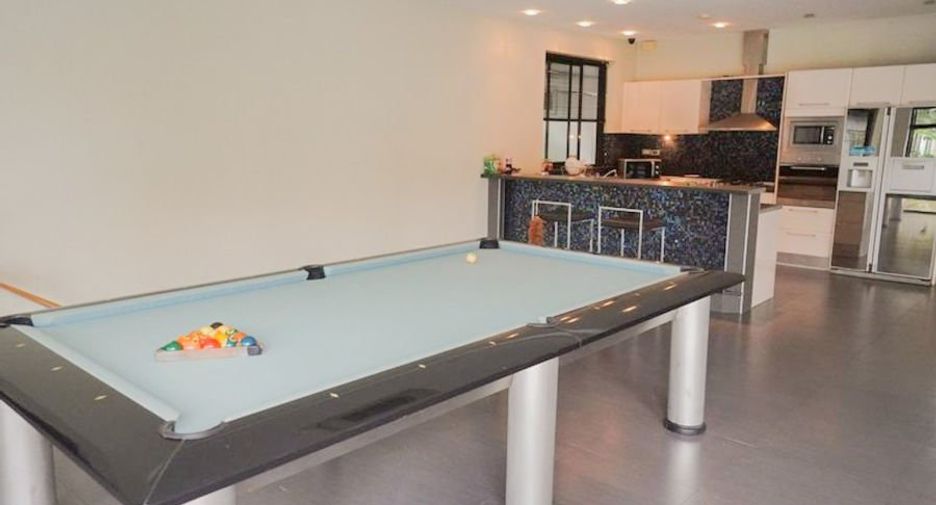 For sale 4 bed villa in Bang Lamung, Chonburi