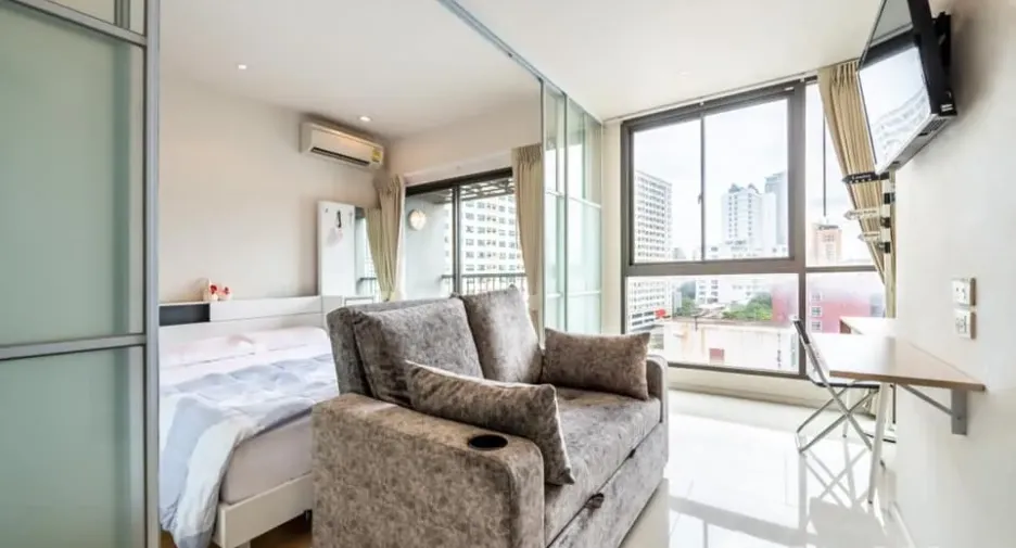 For sale studio condo in Phaya Thai, Bangkok