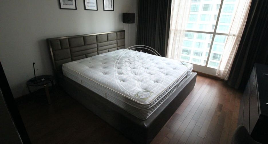 For rent and for sale 2 bedrooms condo in Pathum Wan, Bangkok