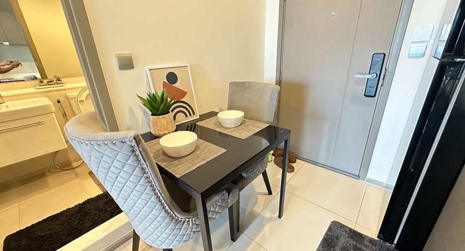 For rent 1 bed condo in Huai Khwang, Bangkok