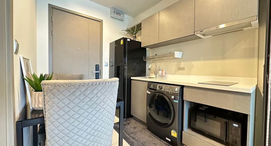 For rent 1 bed condo in Huai Khwang, Bangkok