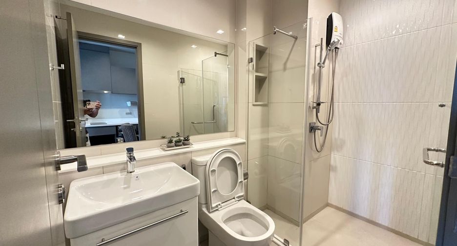 For rent 1 bed condo in Huai Khwang, Bangkok