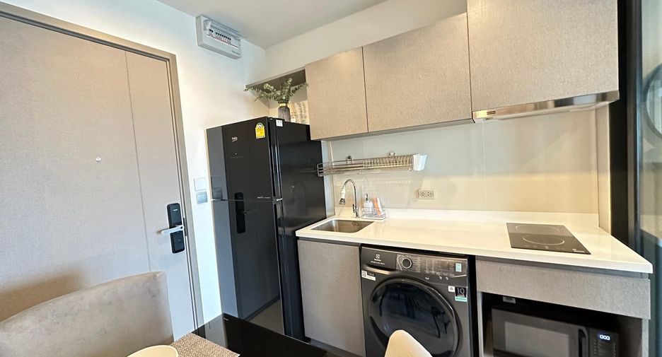 For rent 1 bed condo in Huai Khwang, Bangkok